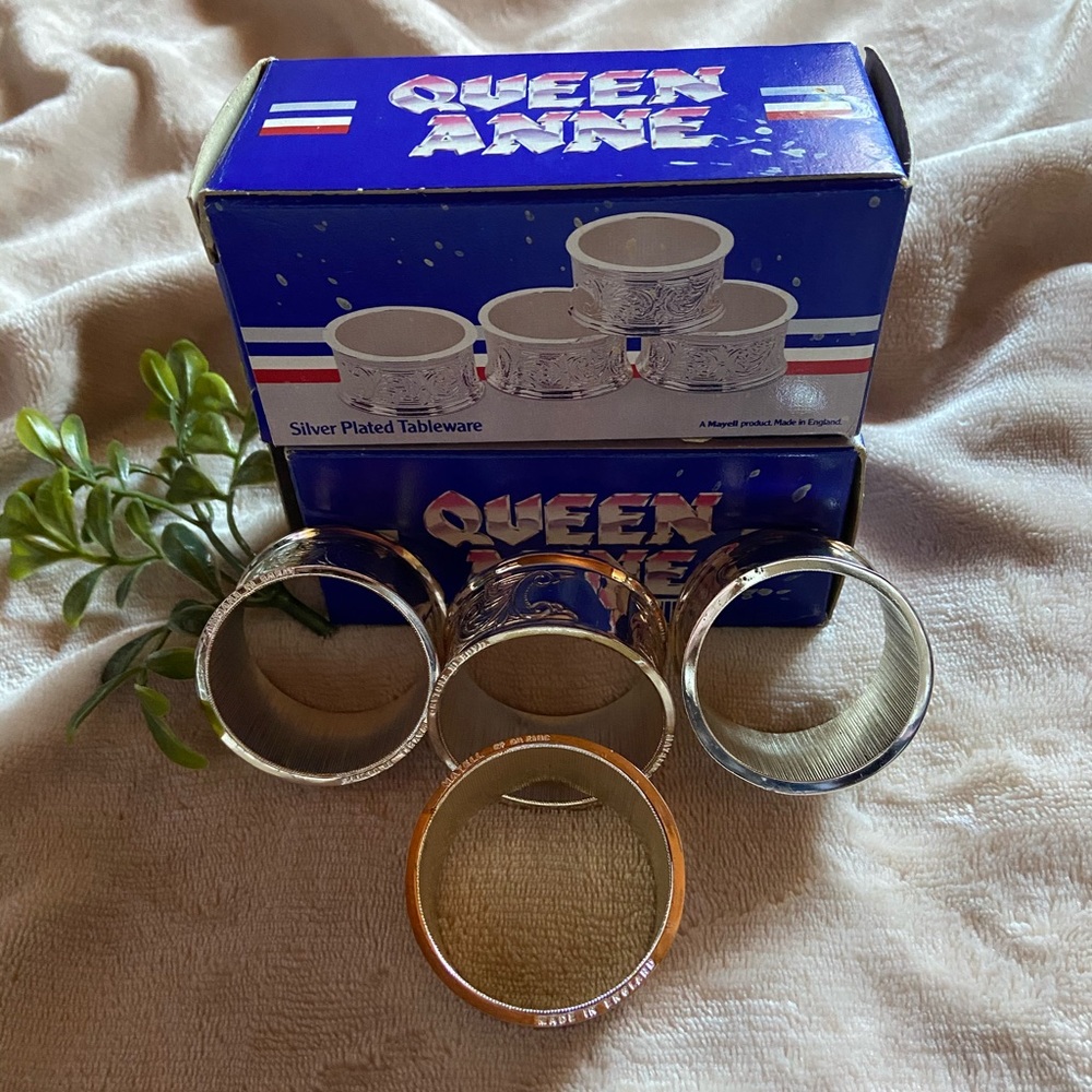 Set Of 8 Napkin Rings - Picture 7 of 7
